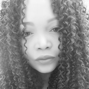 Meet your Posher, Chrystal